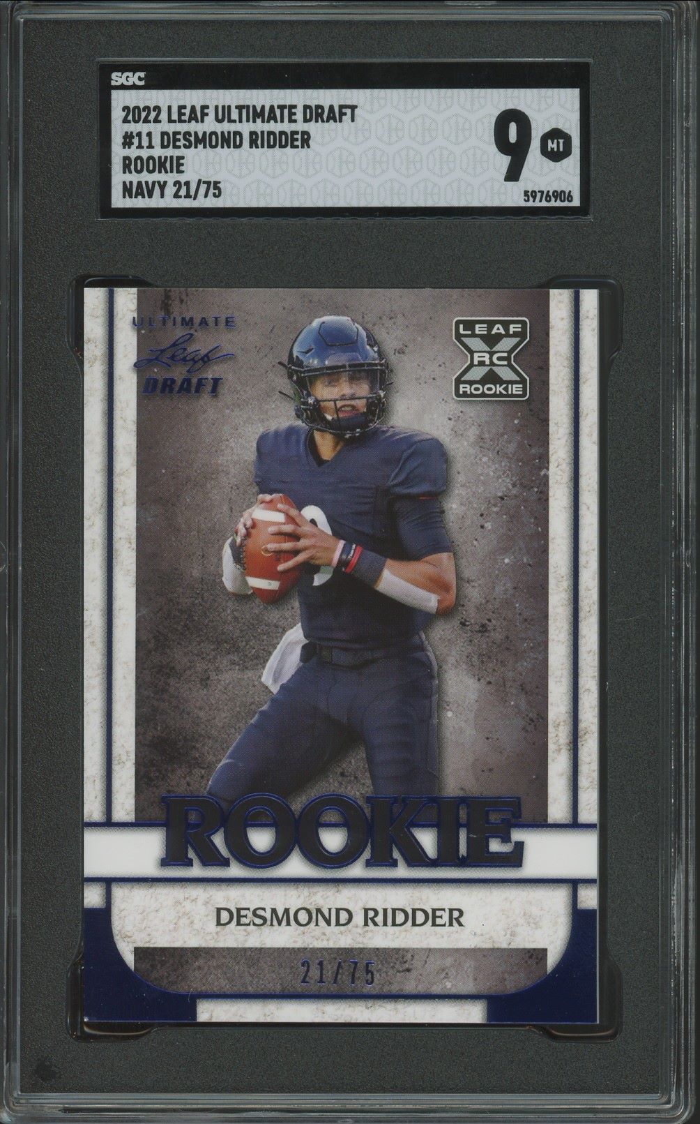 2022 Leaf Ultimate Draft Desmond Ridder Rookie Navy Spectrum #/75 # 11 SGC 9